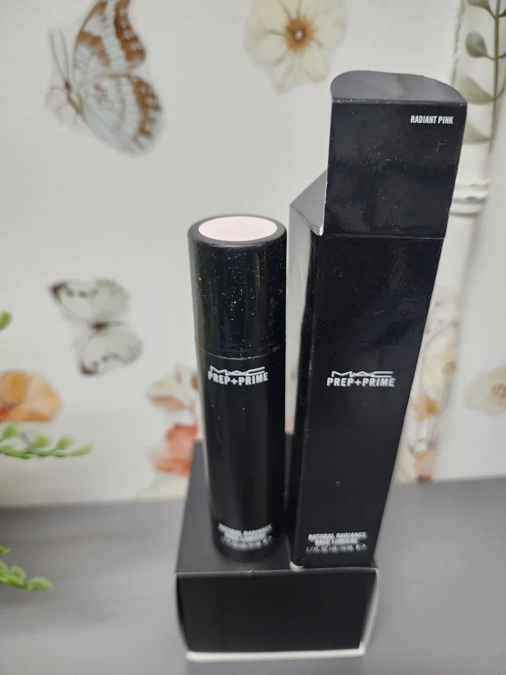 MAC Prep + Prime Natural Radiance Base (Radiant Pink)
